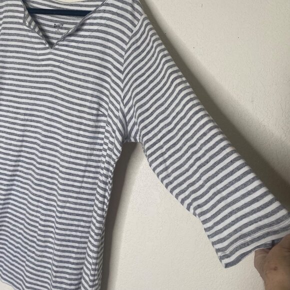 Duluth Tunic Top Womens IX Striped Gray White Cotton Comfy - Picture 5 of 12
